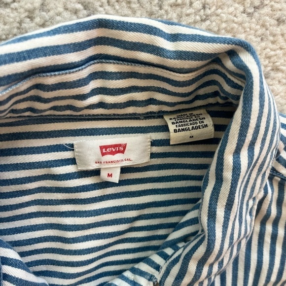 Levi's Women's Med Blue White Stripe Sleeveless Tie Denim Tank Patriotic Summer - Picture 6 of 7